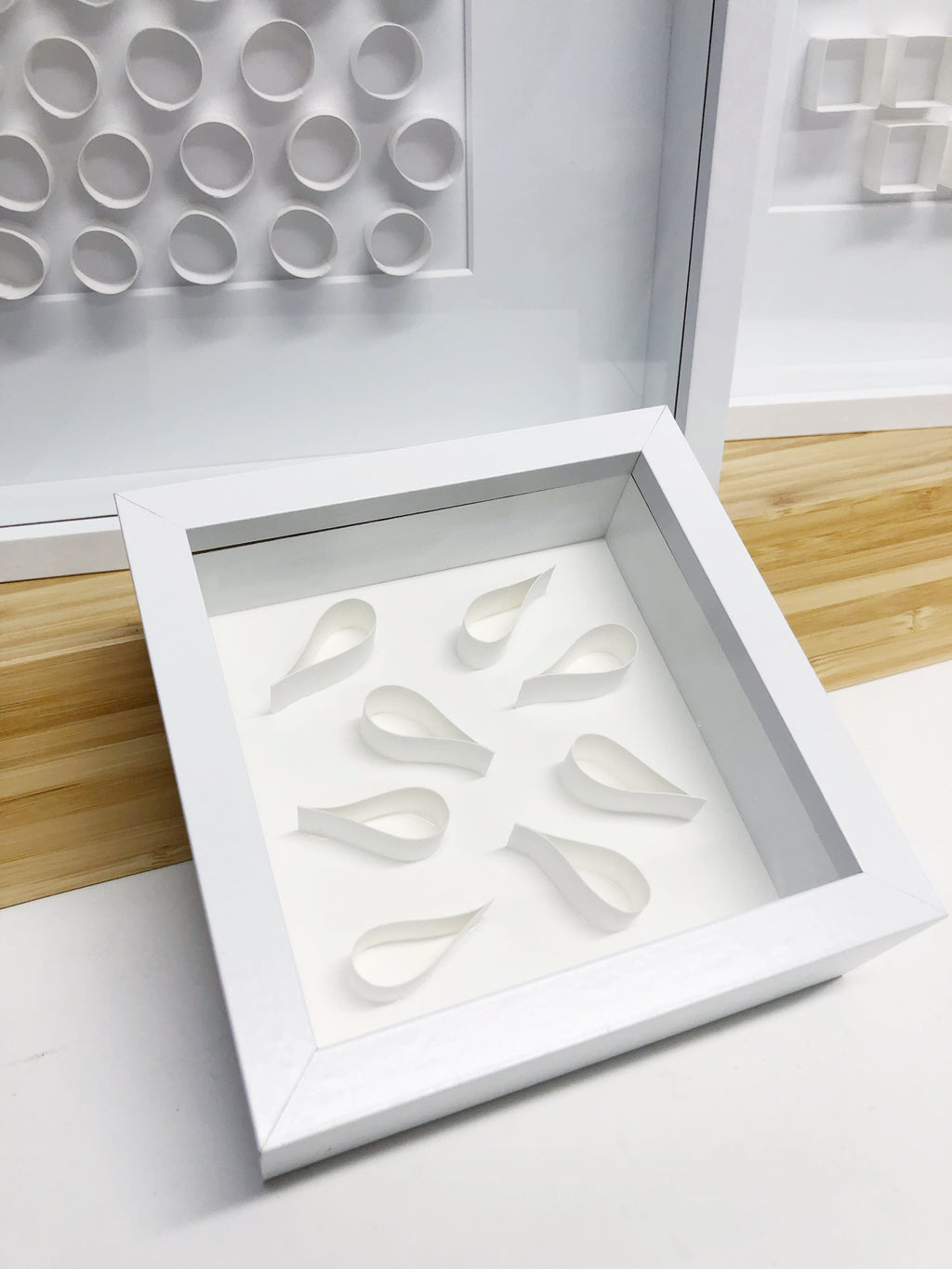 "E" White Mini Pattern 5"x 5"